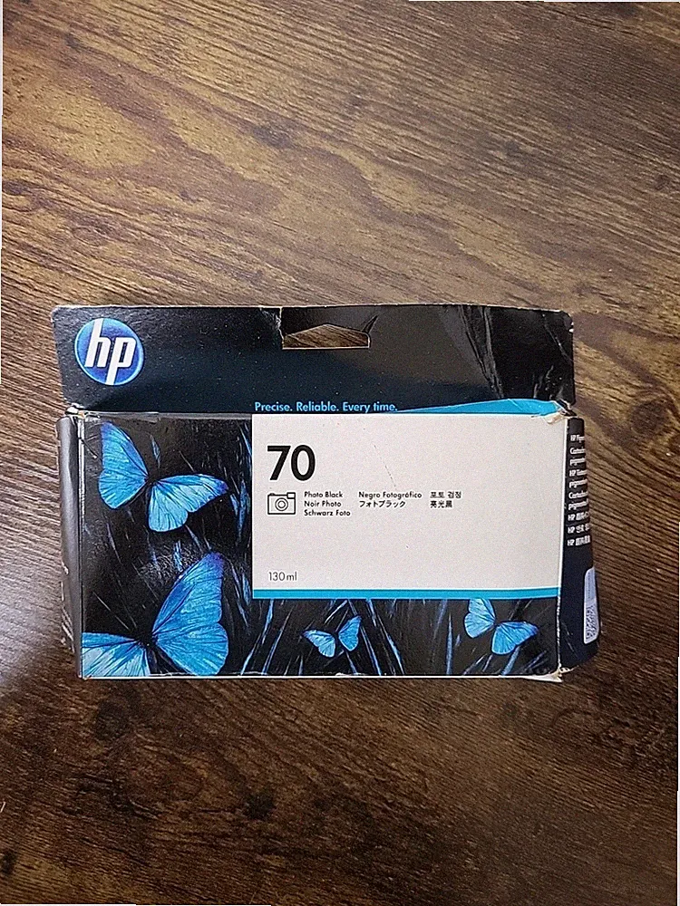 HP 70 Photo Black Ink 130ml DesignJet L3S81B E1L21B Q6675A Exp 08/2022 Q7
